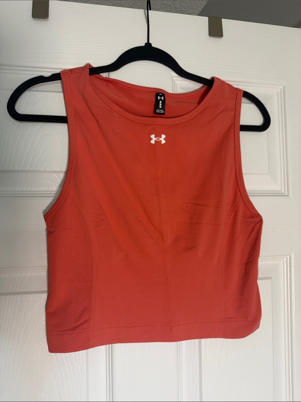 Under Armour Coral Crop Tank - Women's Athletic Crop Top